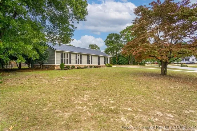 $2,200 | 820 Algood Avenue, Hope Mills, NC 28348