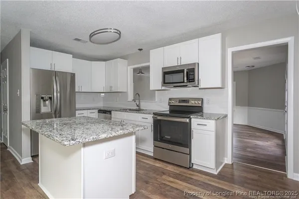 $2,200 | 820 Algood Avenue, Hope Mills, NC 28348