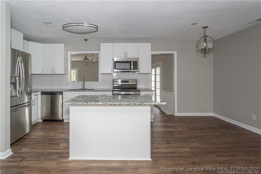 820 Algood Avenue Hope Mills, NC 28348 - Photo 4 of 30