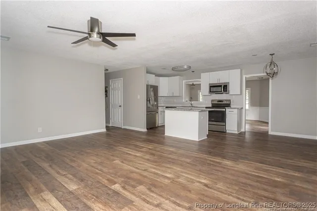 $2,200 | 820 Algood Avenue, Hope Mills, NC 28348