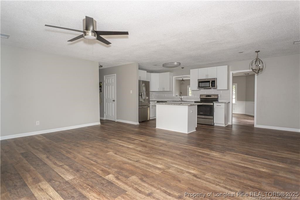 820 Algood Avenue Hope Mills, NC 28348 - Photo 5 of 30