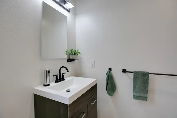 $549,000 | 317 5th Street, Unit C, Solvang, CA 93463