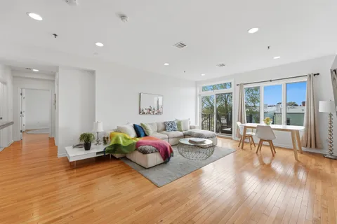 $825,000 | 203-207 Hackensack Plank Road, Unit 5B, Weehawken, NJ 07086