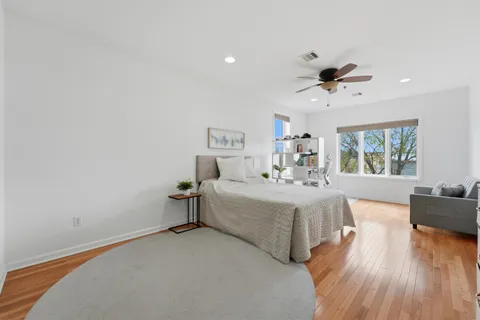 $825,000 | 203-207 Hackensack Plank Road, Unit 5B, Weehawken, NJ 07086