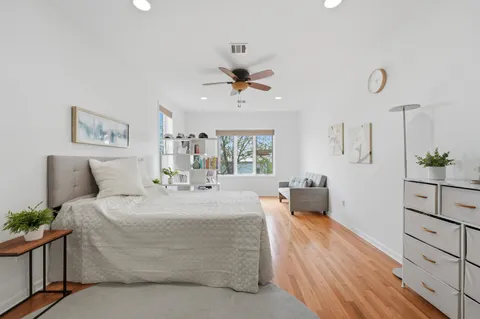 $825,000 | 203-207 Hackensack Plank Road, Unit 5B, Weehawken, NJ 07086