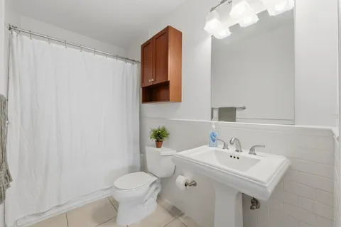 $825,000 | 203-207 Hackensack Plank Road, Unit 5B, Weehawken, NJ 07086