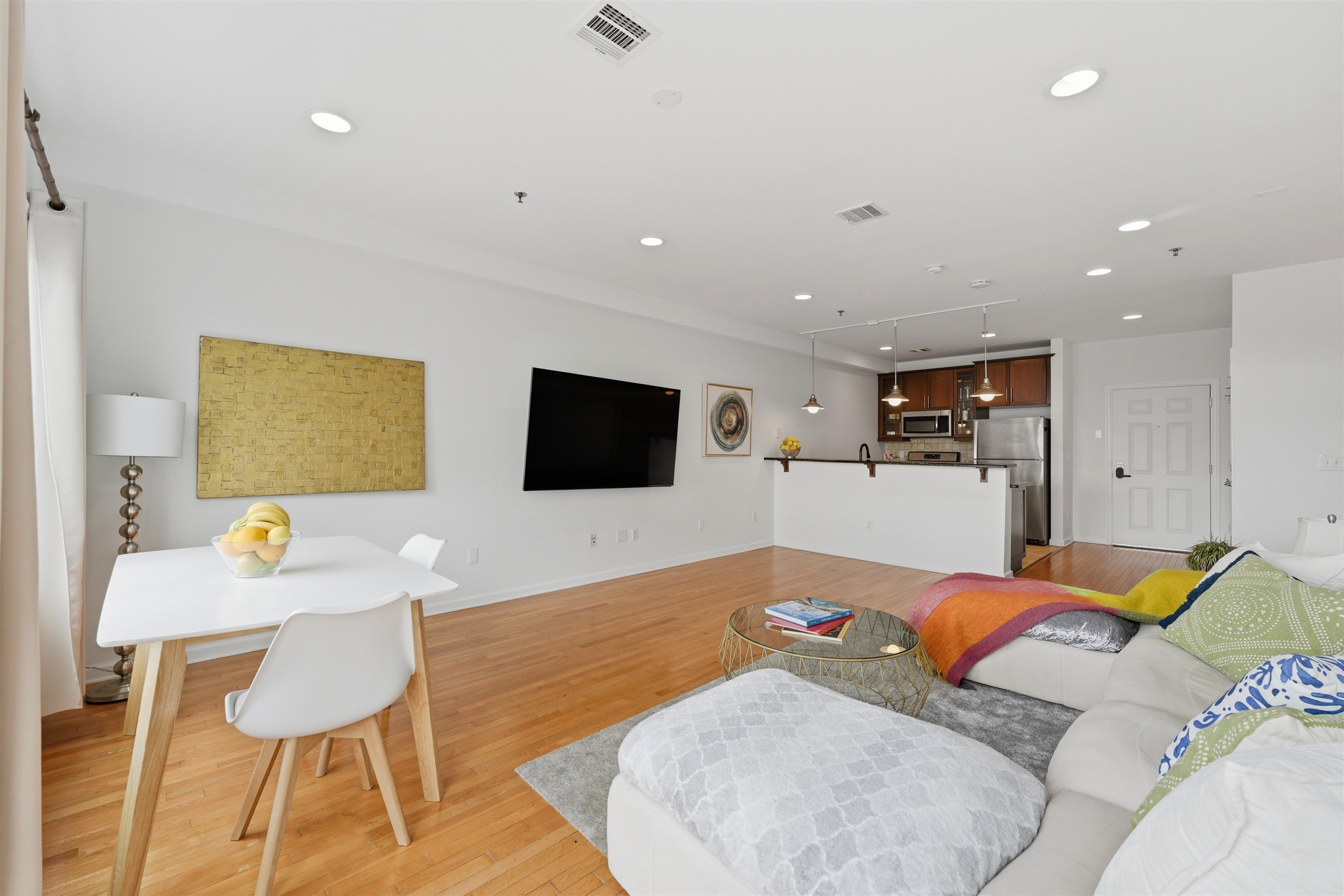203-207 Hackensack Plank Road, Unit 5B Weehawken, NJ 07086 - Photo 3 of 25