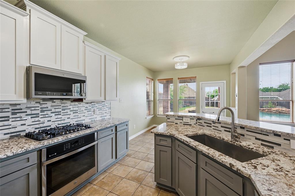 5129 Shelly Ray Road Fort Worth, TX 76244 - Photo 10 of 36