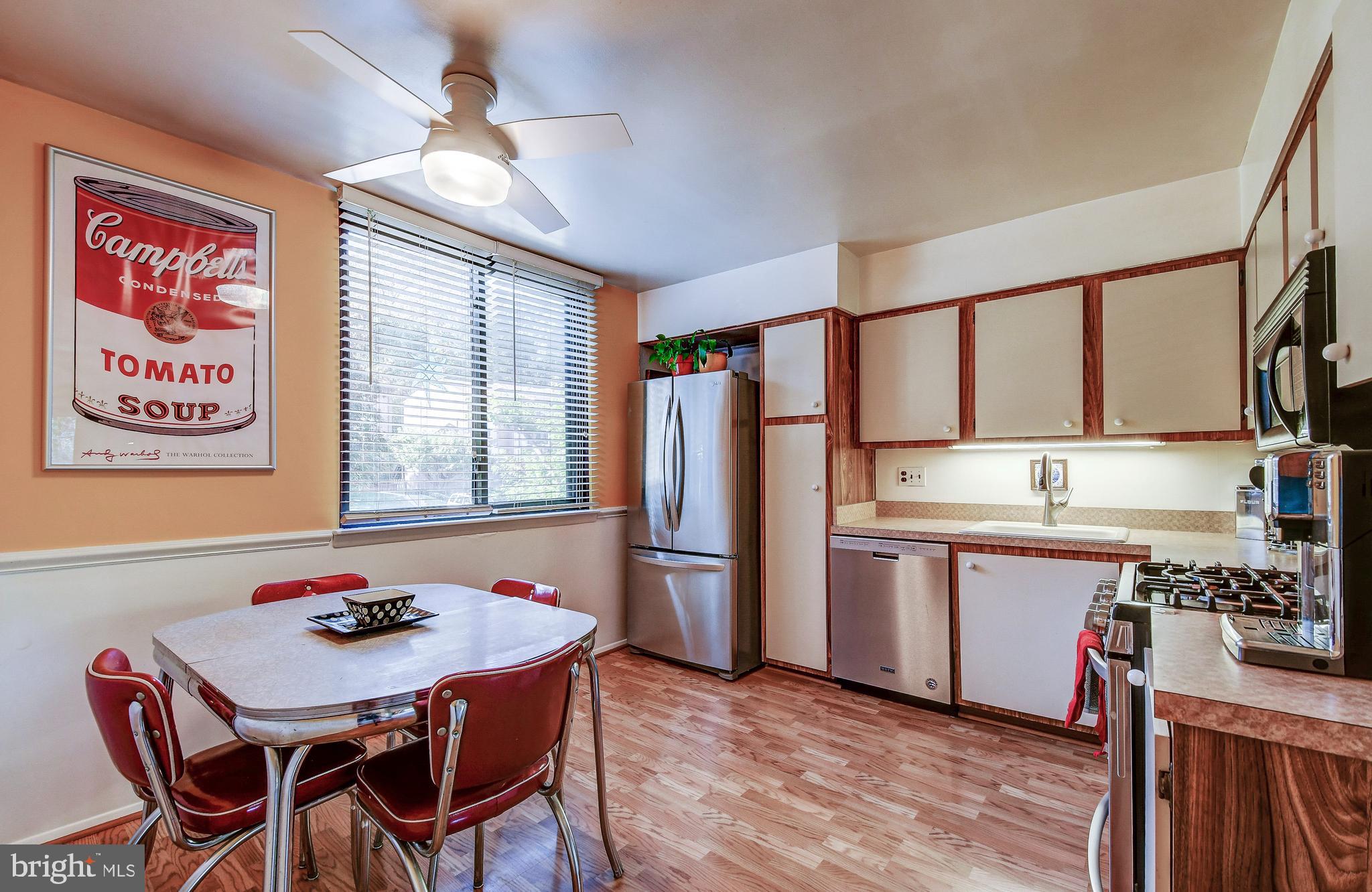 9247 Bellbeck Road Baltimore, MD 21234 - Photo 5 of 28 Stainless appliances