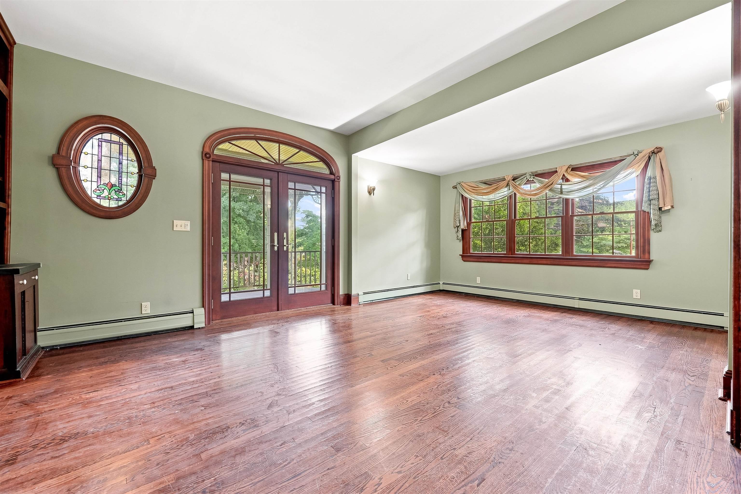 41 Crest Road Hillsdale, NJ 07642 - Photo 20 of 44 Gallery Image 20