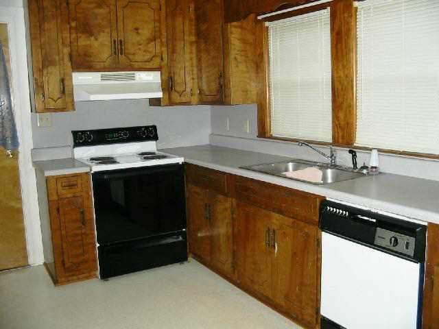 520 Barnes Station Road Iva, SC 29655 - Photo 3 of 7