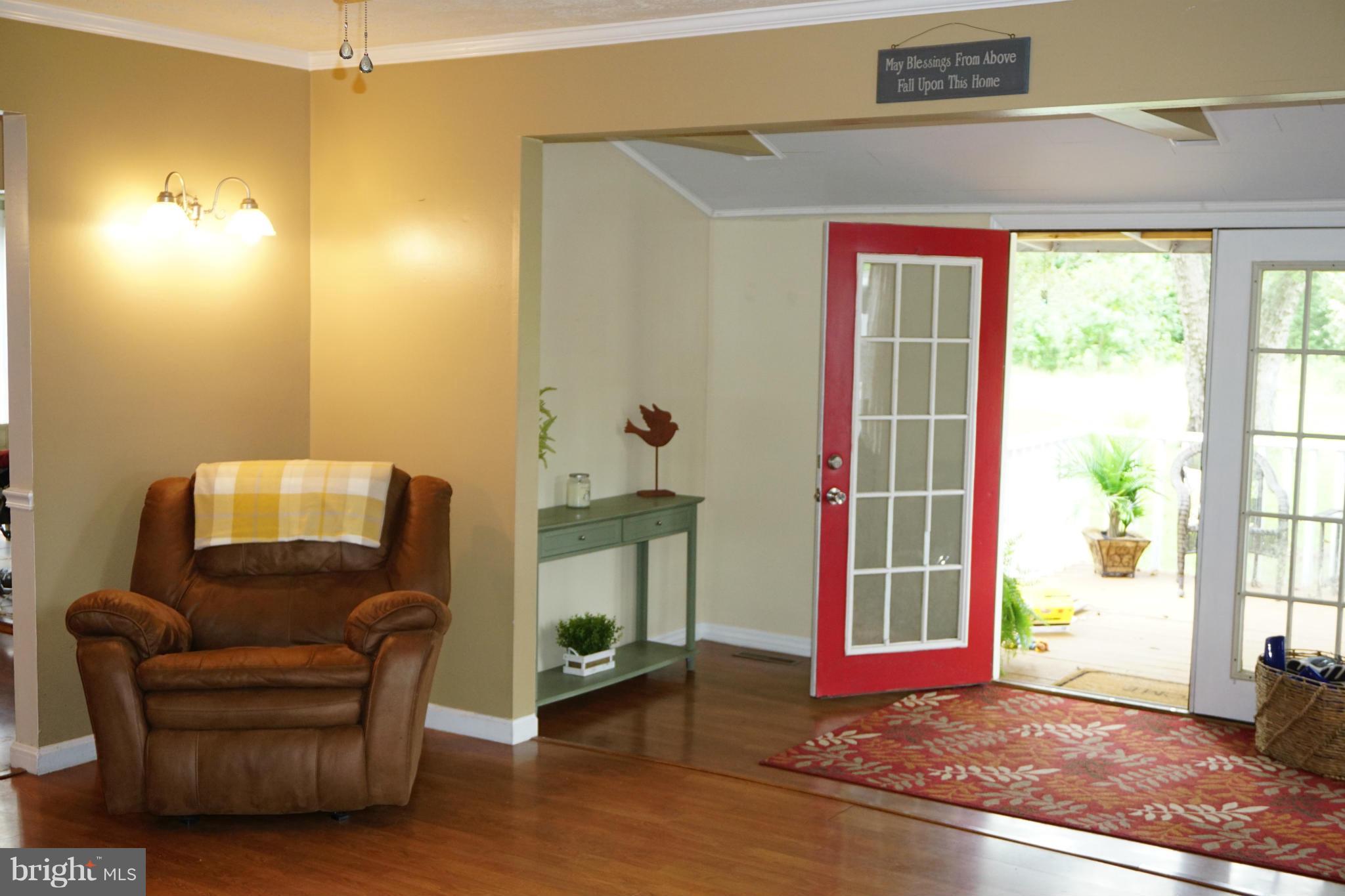 18445 Windmill Point Road Drayden, MD 20630 - Photo 3 of 29 Interior (General)