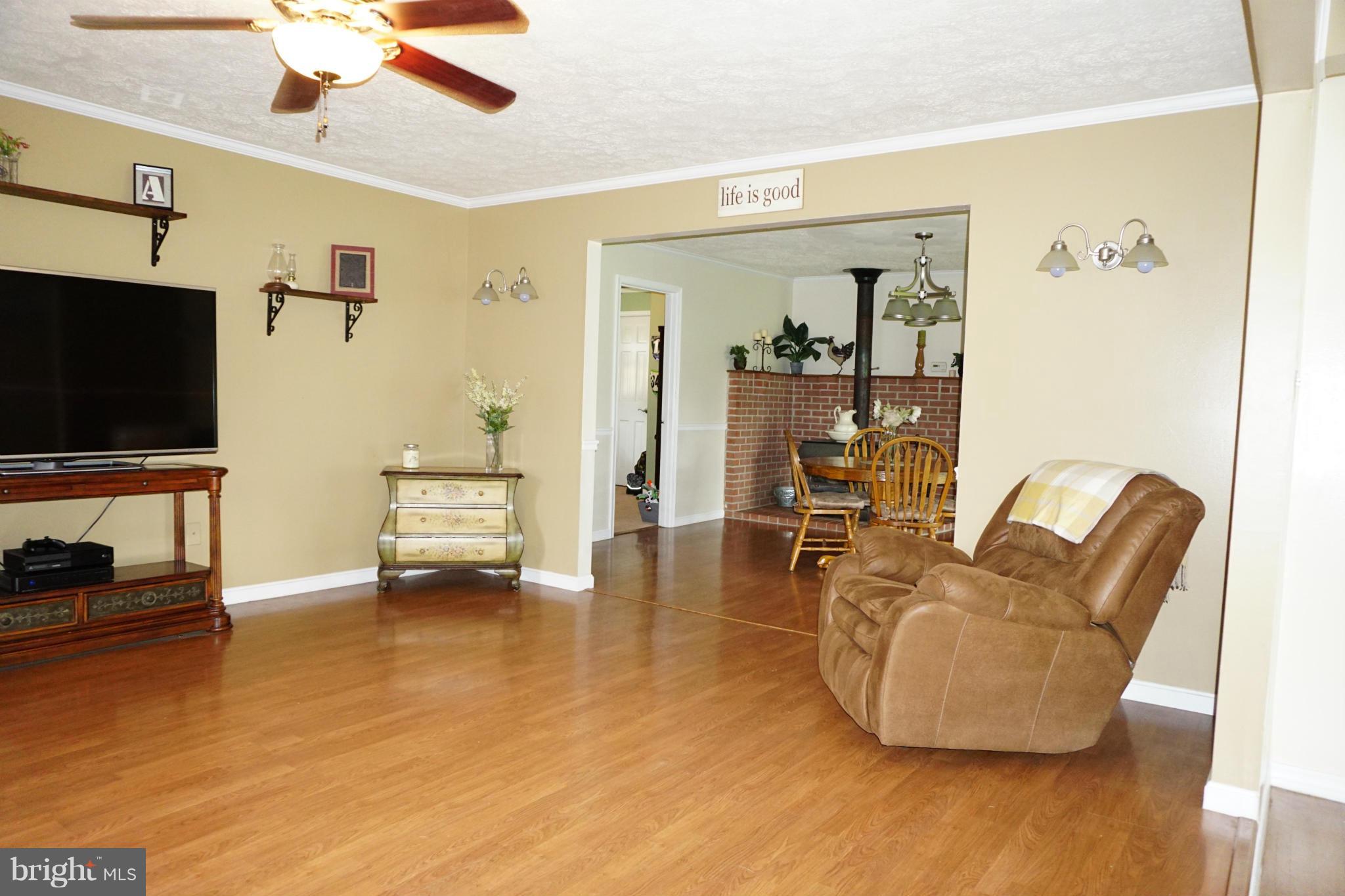 18445 Windmill Point Road Drayden, MD 20630 - Photo 6 of 29 Living Room
