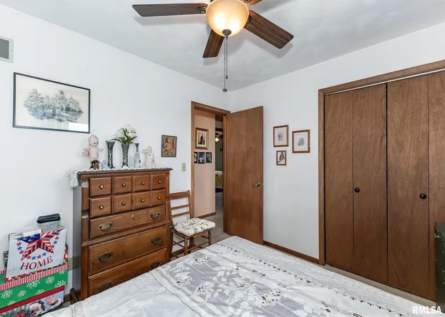 $287,500 | 631 Suncrest Drive, Sherrard, IL 61281