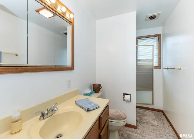 $287,500 | 631 Suncrest Drive, Sherrard, IL 61281