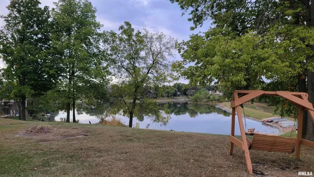 $287,500 | 631 Suncrest Drive, Sherrard, IL 61281