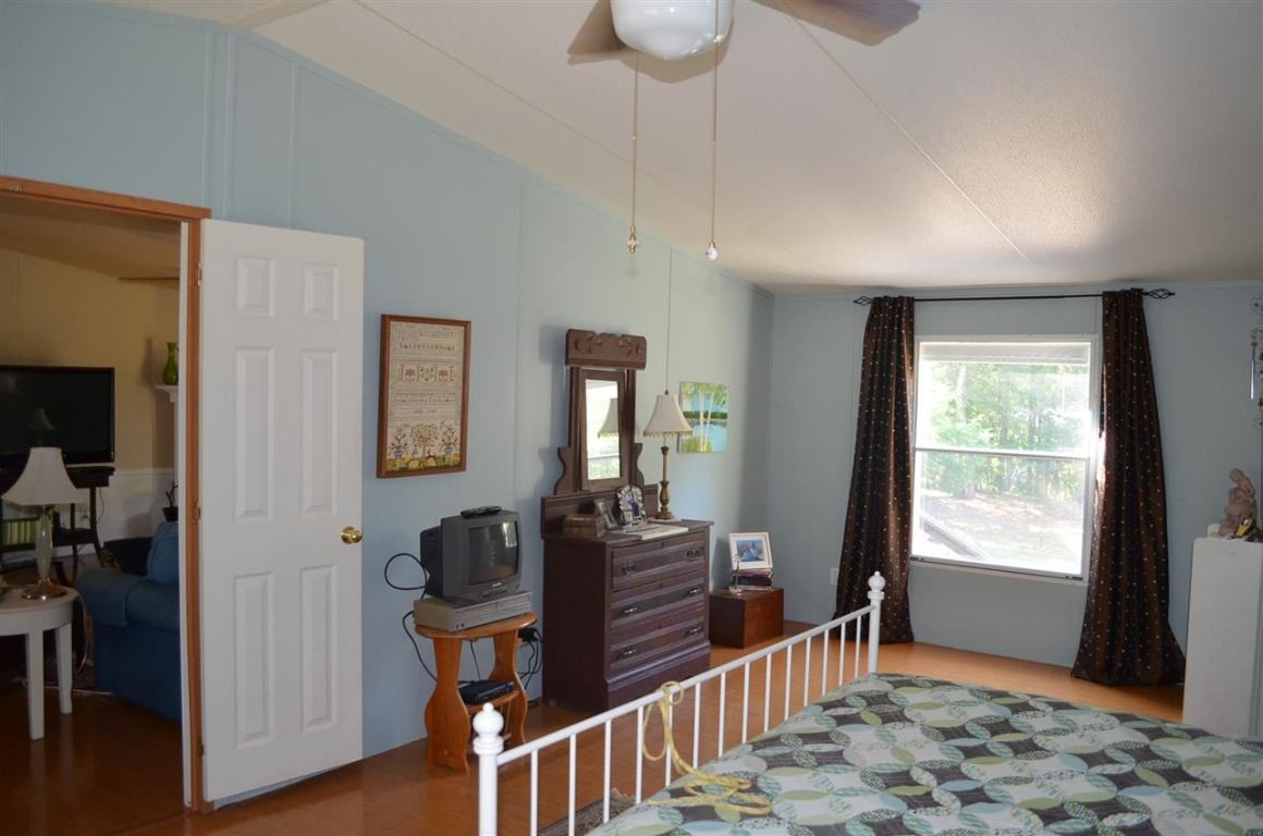 281 Drake Road Donalds, SC 29638 - Photo 6 of 34