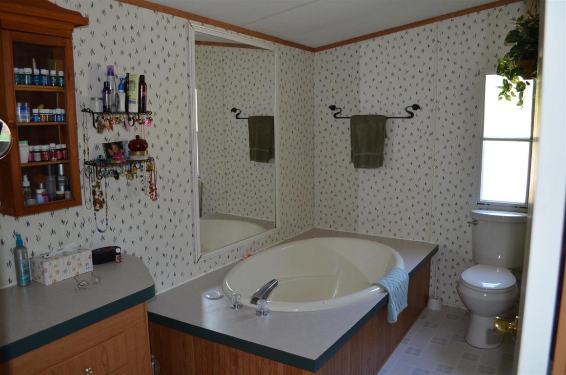 281 Drake Road Donalds, SC 29638 - Photo 8 of 34