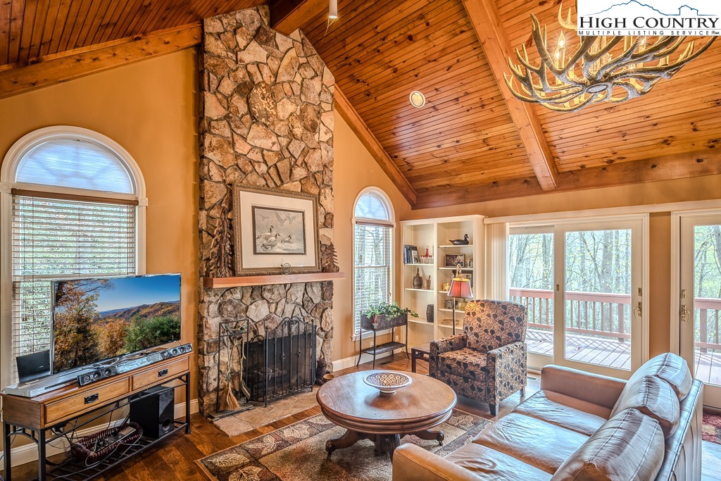 423 Old Keller Farm Road Boone, NC 28607 - Photo 6 of 32 Gallery Image 6