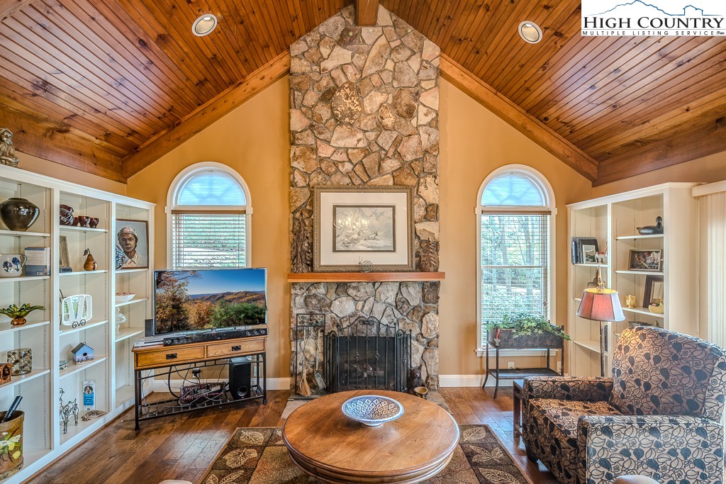 423 Old Keller Farm Road Boone, NC 28607 - Photo 7 of 32 Gallery Image 7