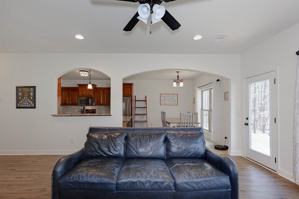 2074 Calhoun Road Hamilton, GA 31811 - Photo 8 of 45