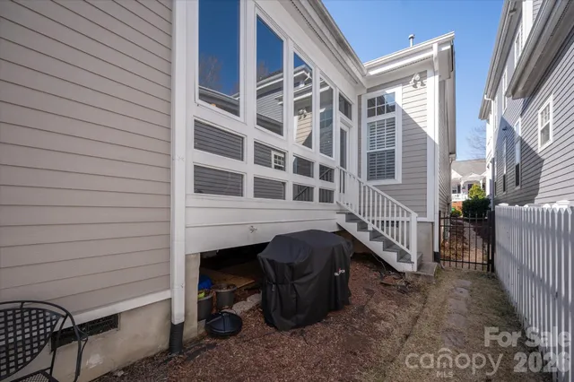 $950,000 | 8811 1st Bloom Road, Charlotte, NC 28277