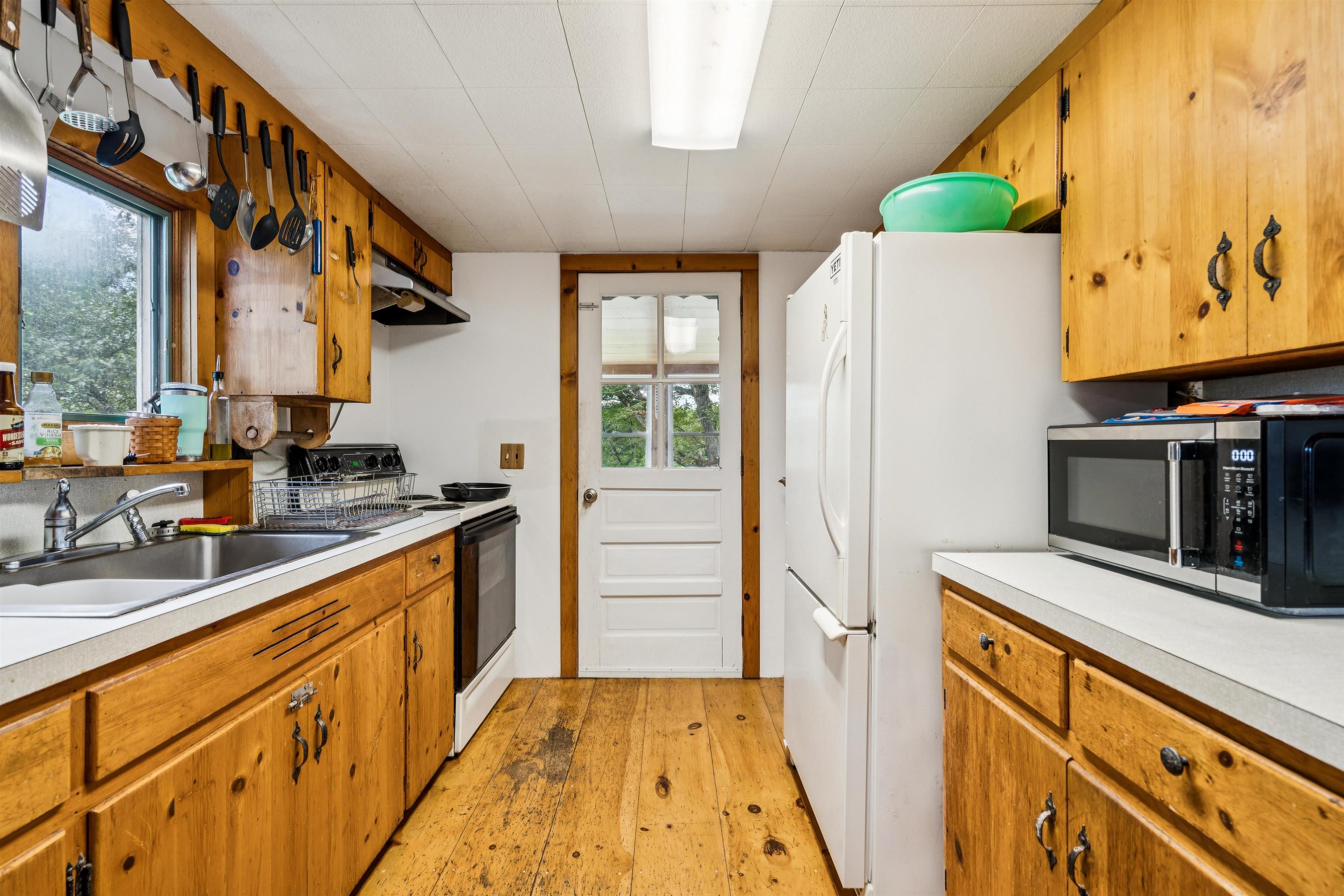 196 Cowdrey Outlook Barnard, VT 05032 - Photo 18 of 41