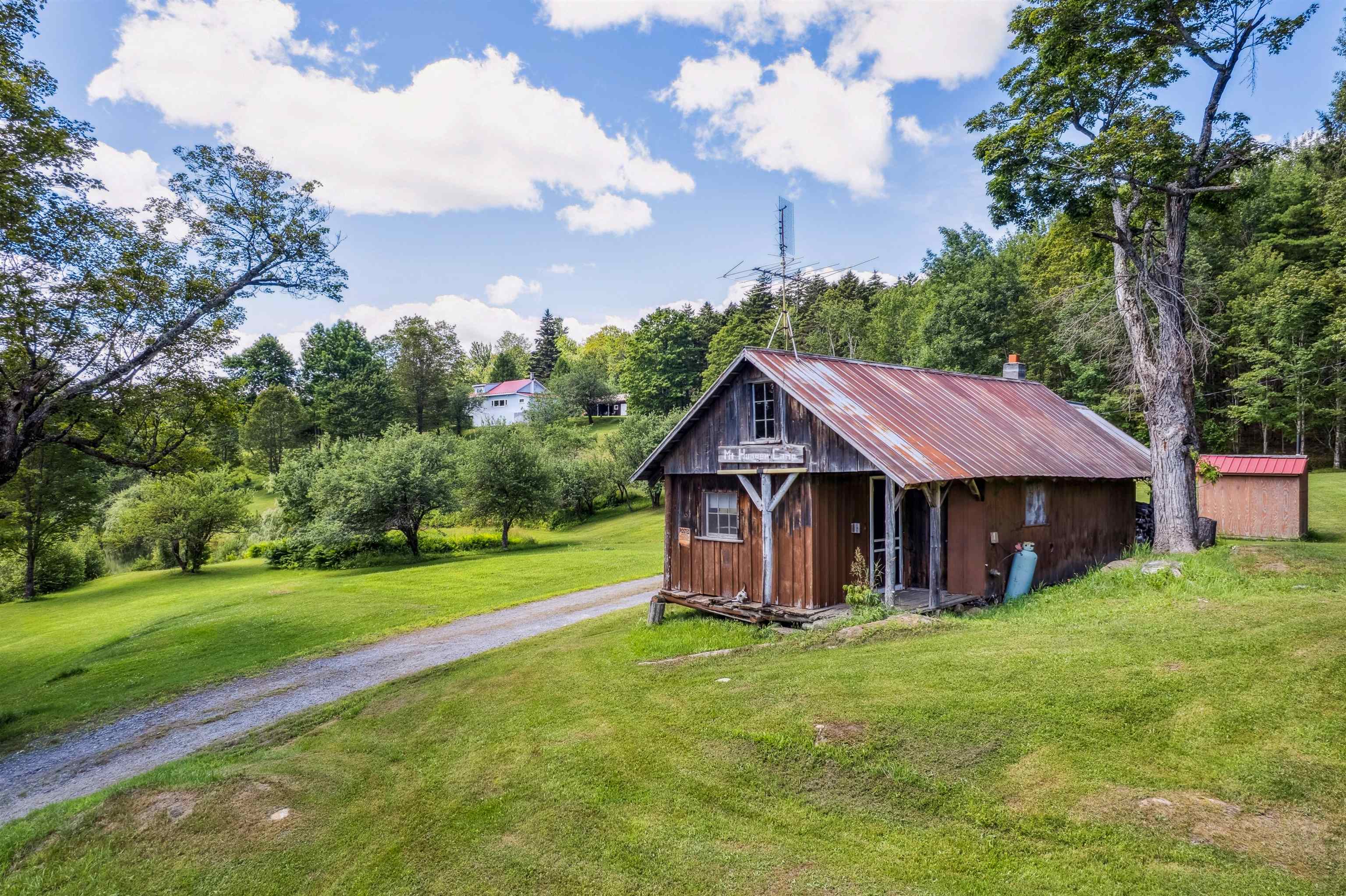 196 Cowdrey Outlook Barnard, VT 05032 - Photo 38 of 41