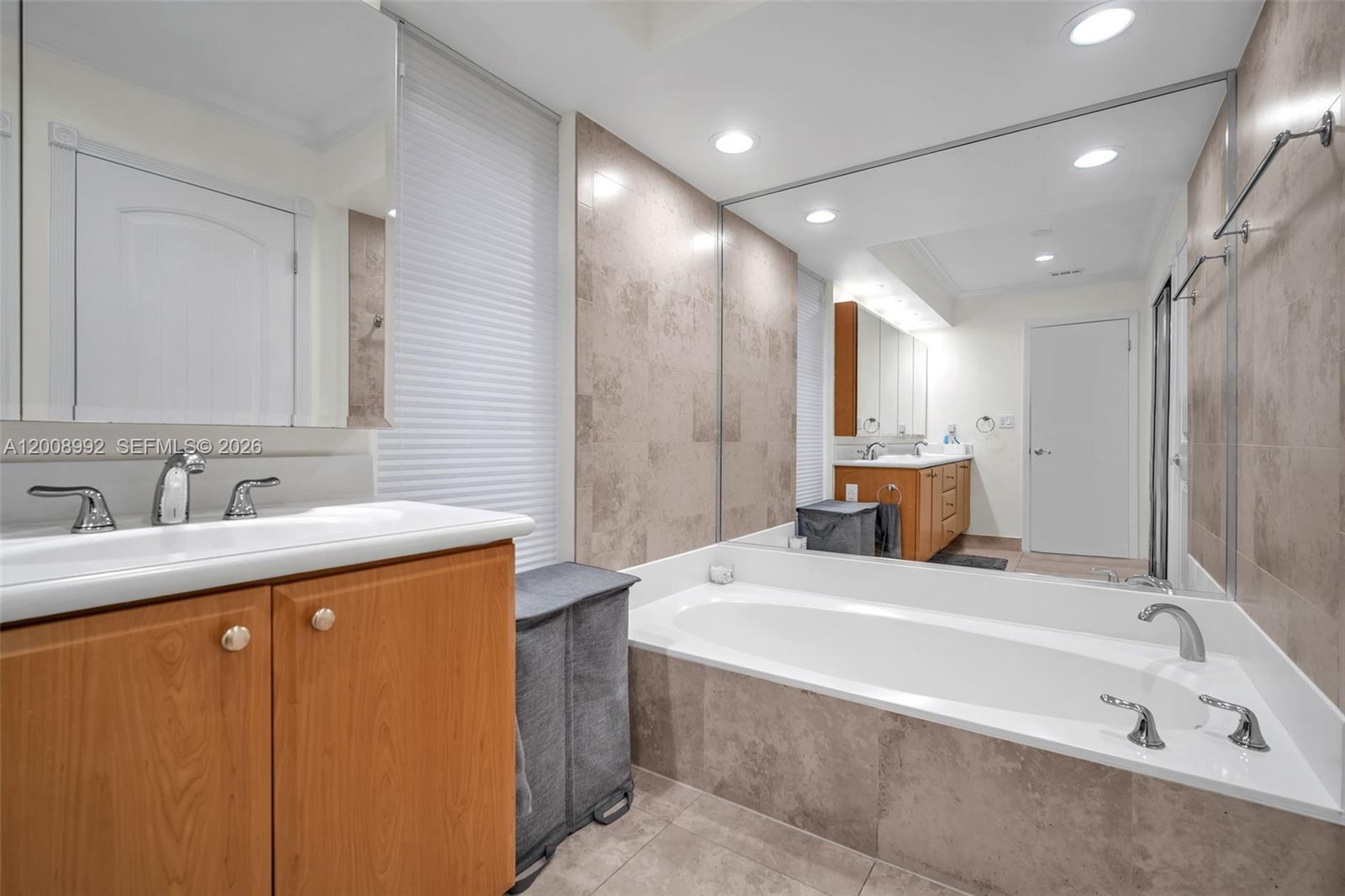 107 Heatherbrook Way, Unit 145 Hollywood, FL 33021 - Photo 26 of 57