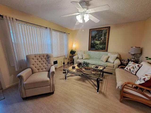$1,900 | 336 Oakridge South, Unit 336, Deerfield Beach, FL 33442