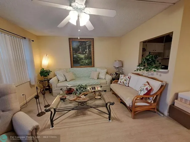 $1,900 | 336 Oakridge South, Unit 336, Deerfield Beach, FL 33442
