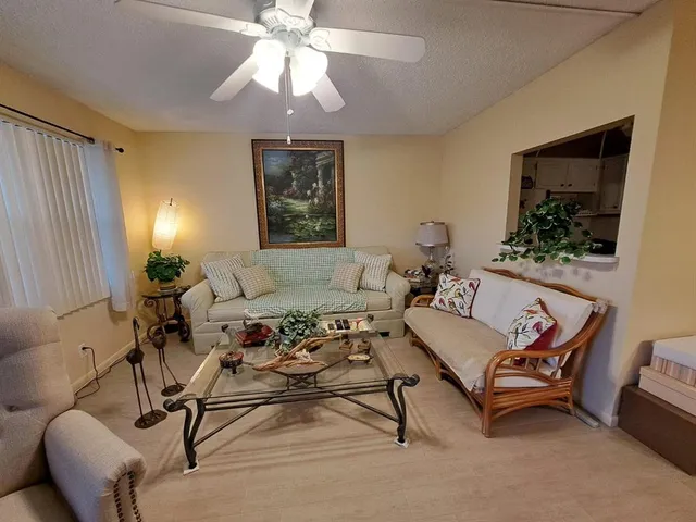 $1,900 | 336 Oakridge South, Unit 336, Deerfield Beach, FL 33442