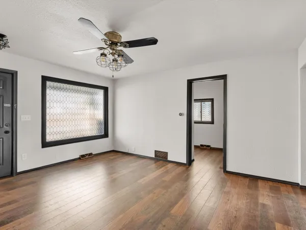 $184,900 | 215 West Main Street, Chilton, WI 53014