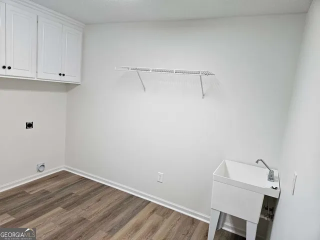 wooden floor in a gallery