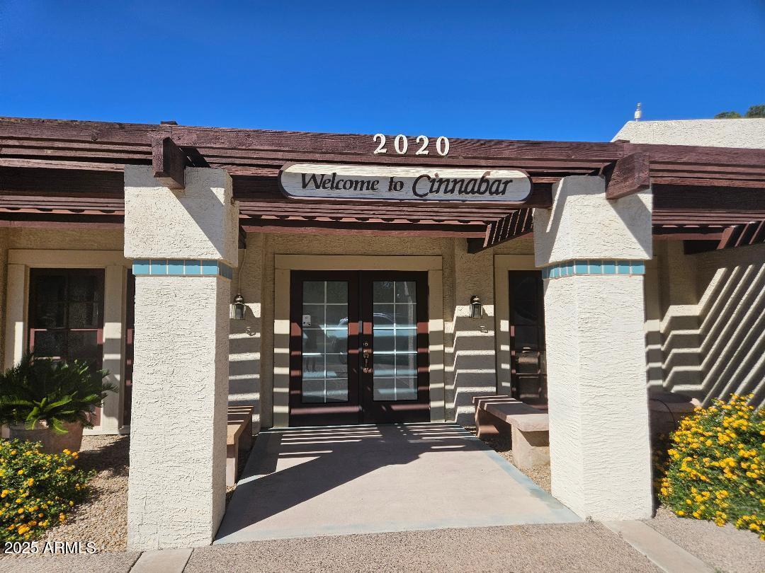 2020 West Union Hills Drive, Unit 116 Phoenix, AZ 85027 - Photo 23 of 28 front view of a house