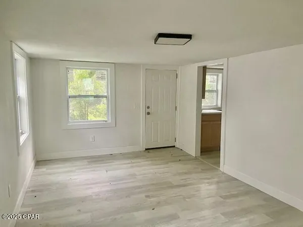 $190,000 | 1038 8th Avenue, Graceville, FL 32440