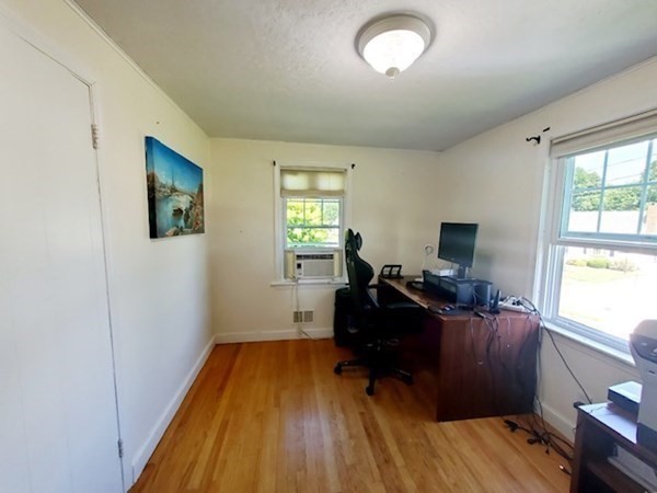 4 Digren Road Natick, MA 01760 - Photo 11 of 25