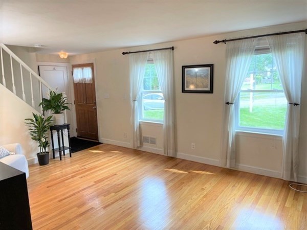 4 Digren Road Natick, MA 01760 - Photo 4 of 25