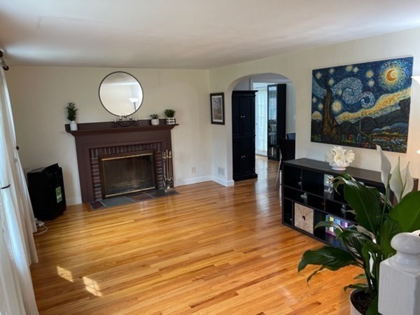 4 Digren Road Natick, MA 01760 - Photo 5 of 25