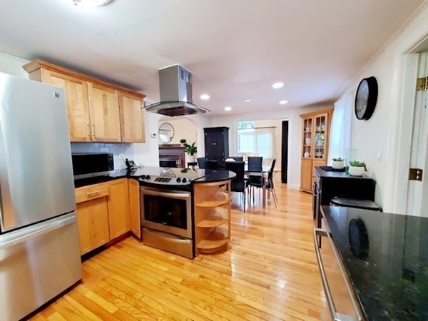 4 Digren Road Natick, MA 01760 - Photo 7 of 25