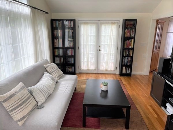 4 Digren Road Natick, MA 01760 - Photo 10 of 25