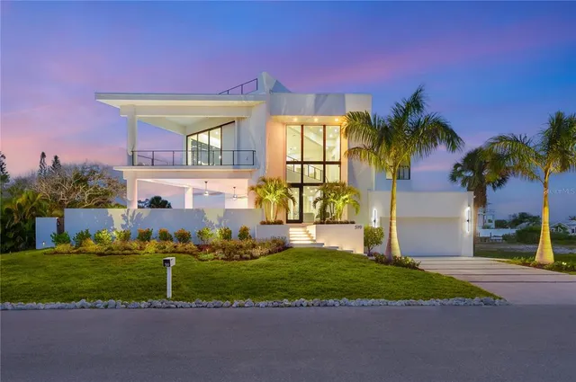 $6,488,000 | 519 Rountree Drive, Longboat Key, FL 34228