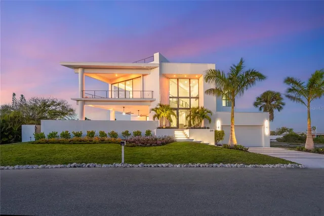 $6,488,000 | 519 Rountree Drive, Longboat Key, FL 34228