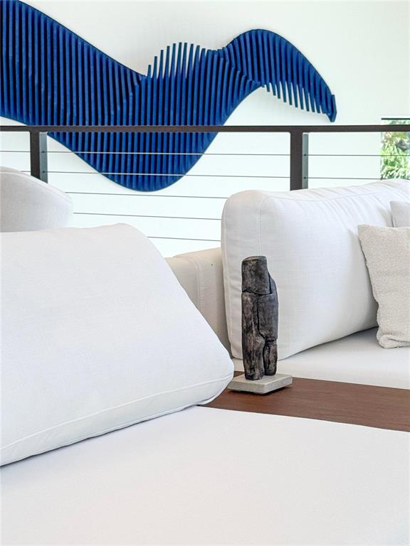 519 Rountree Drive Longboat Key, FL 34228 - Photo 35 of 97