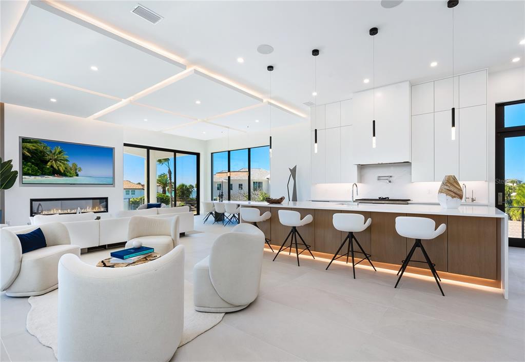 519 Rountree Drive Longboat Key, FL 34228 - Photo 5 of 97