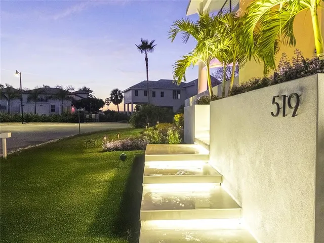$6,488,000 | 519 Rountree Drive, Longboat Key, FL 34228