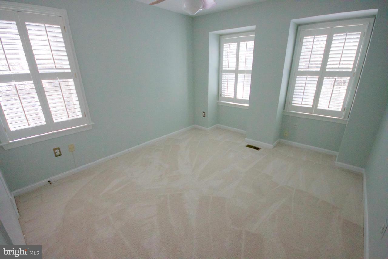 4317 Pleasant Valley Road Chantilly, VA 20151 - Photo 13 of 30 Bedroom