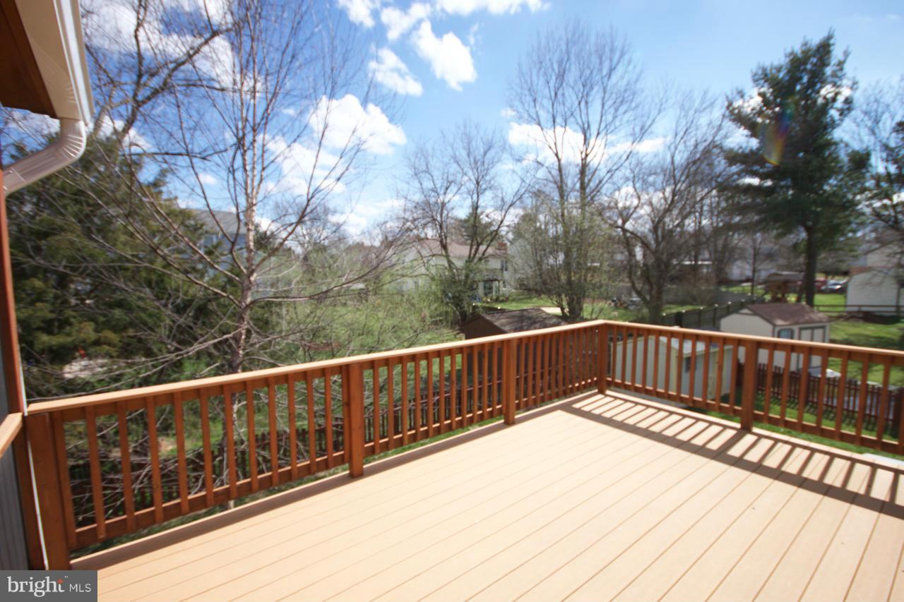 4317 Pleasant Valley Road Chantilly, VA 20151 - Photo 23 of 30 Exterior (Rear)