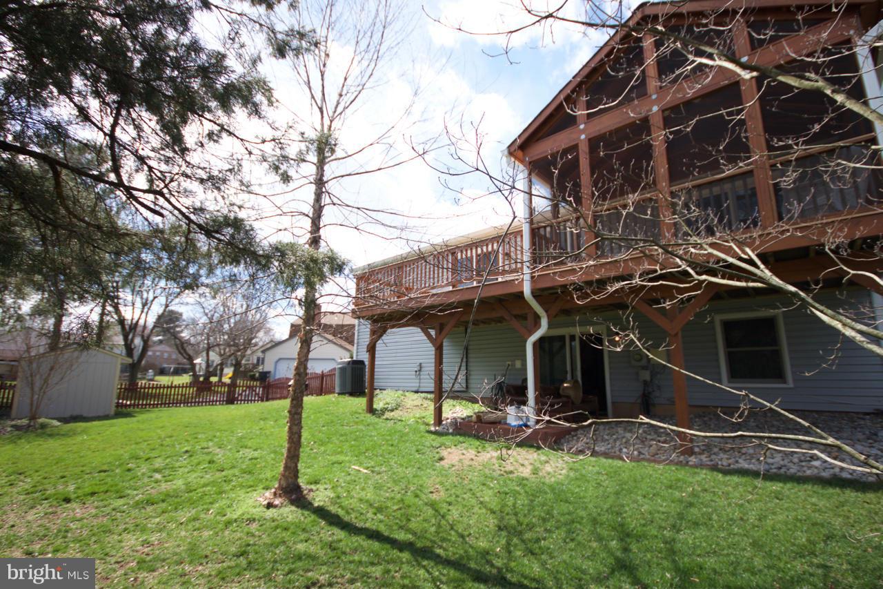 4317 Pleasant Valley Road Chantilly, VA 20151 - Photo 27 of 30 Exterior (Rear)