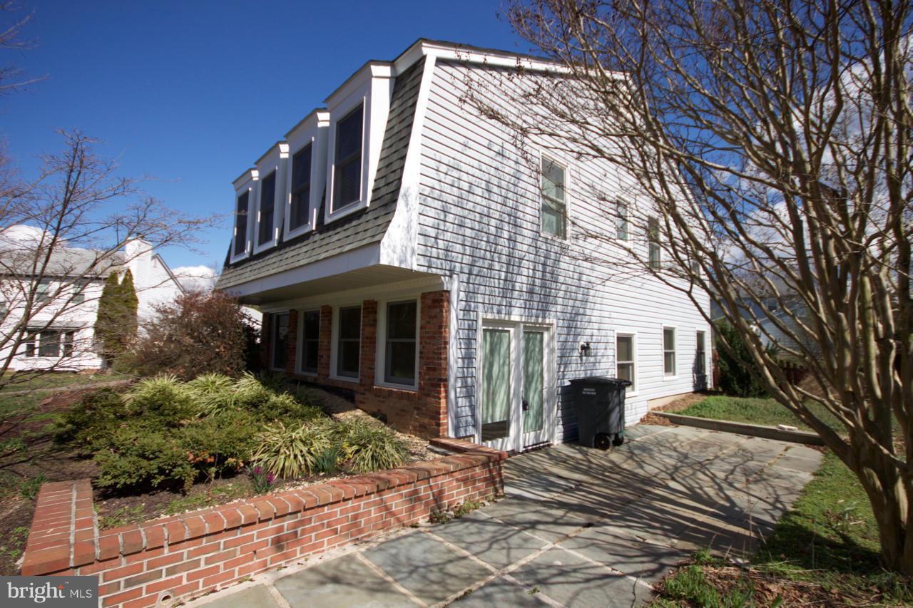 4317 Pleasant Valley Road Chantilly, VA 20151 - Photo 28 of 30 Exterior (General)